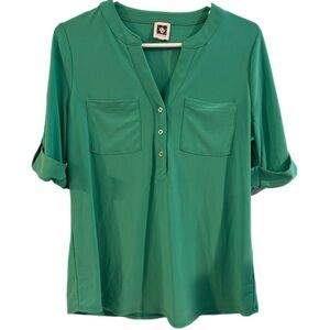 Anne Klein 3/4” sleeves, medium blouse, Green